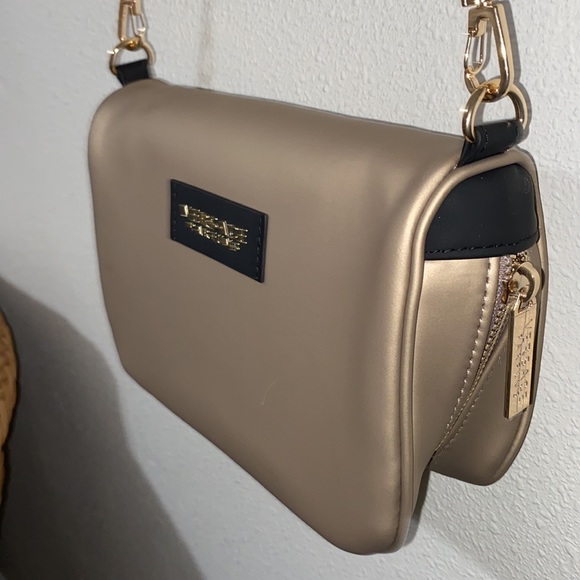 VERSACE PARFUMS POUCH - Picture 10 of 16